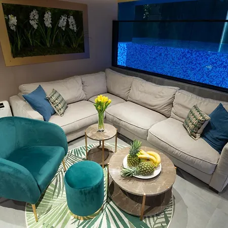 Marconio Wellness Private Pool & - Center *